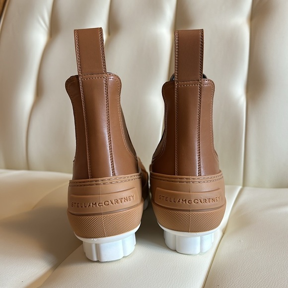 STELLA MCCARTNEY Duck City Chelsea Boots - Picture 3 of 5